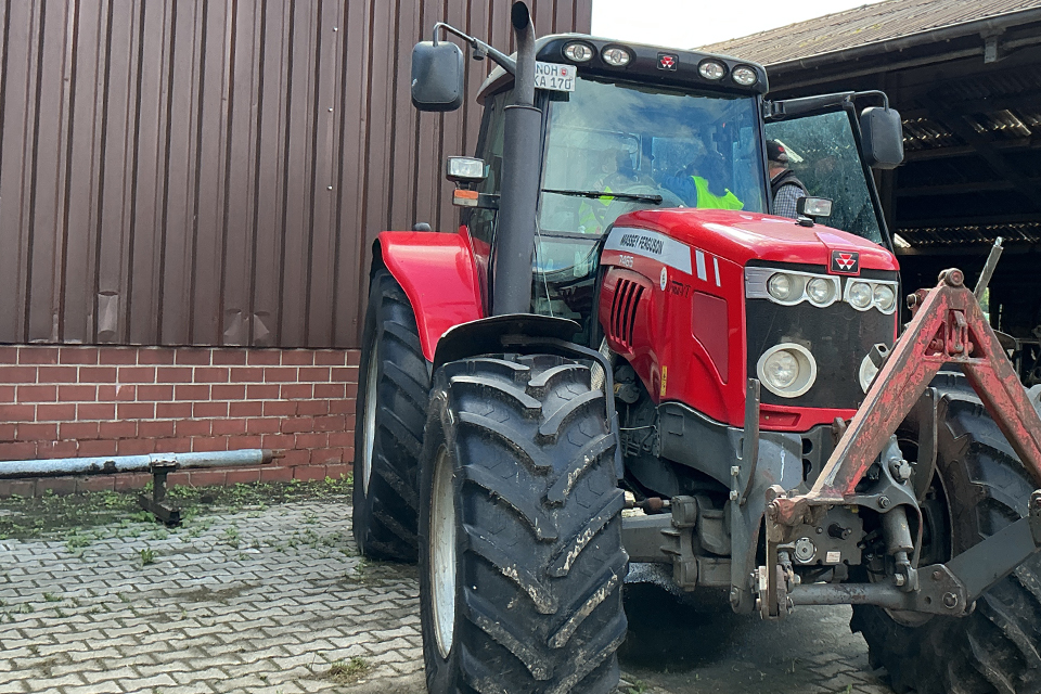 DRK Kita Bullerbü - Bauernhofbesuch Kalverlage/Brink DRK Kita Bullerbü - Bauernhofbesuch Kalverlage/Brink