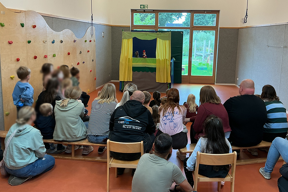 DRK Kita Bullerbü - Kasperltheater DRK Kita Bullerbü - Kasperltheater