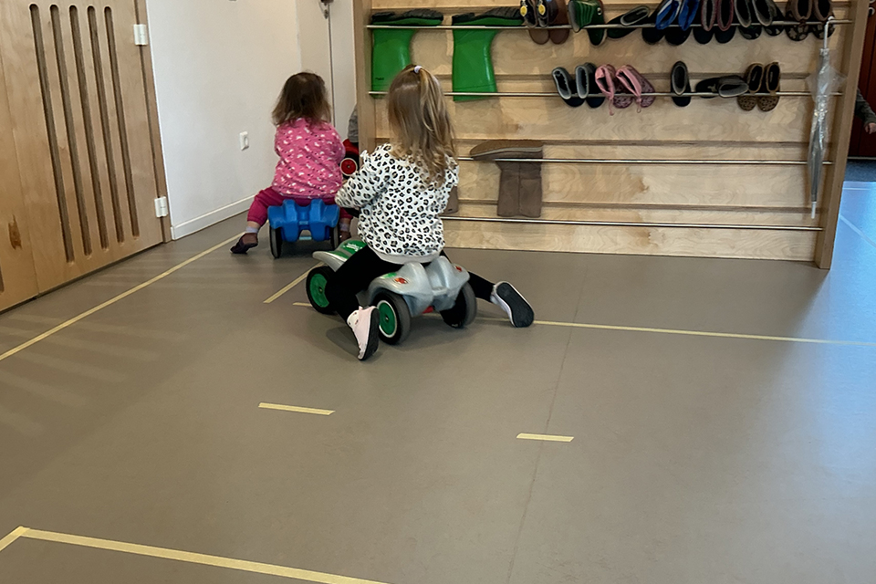 DRK Kita Taka-Tuka-Land - Flurgestaltung DRK Kita Taka-Tuka-Land - Flurgestaltung